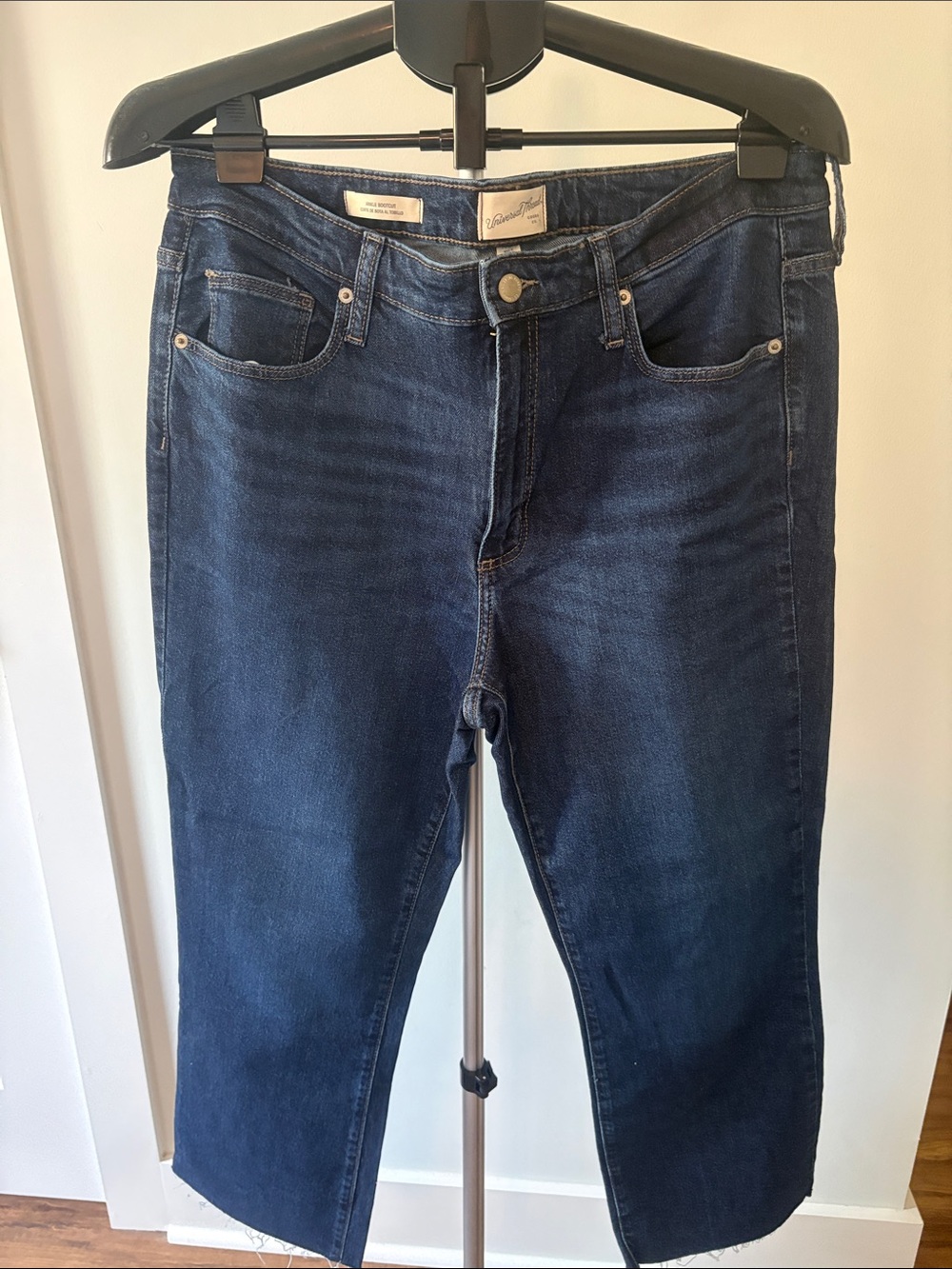 Universal Thread women’s ankle Bootcut Jeans in Dark Indigo Blue